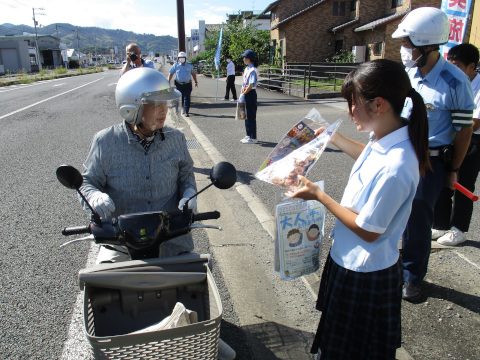 伊予農生による交通茶屋 2024年9月24日 伊予警察署